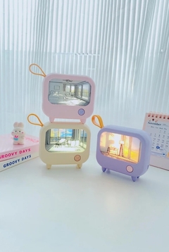 LÁMPARA NOCTURNA MINI TV - La Bolucompra