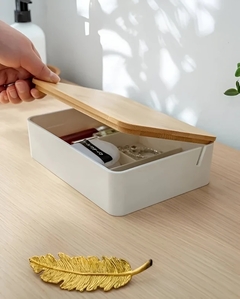 Caja porta cosméticos con espejo en internet