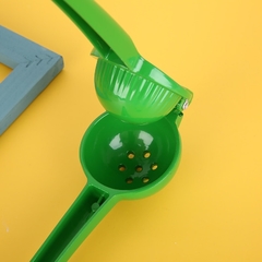 Exprimidor de limones en internet