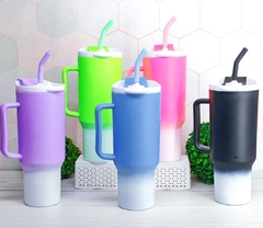 Vaso + 2 botellas en internet