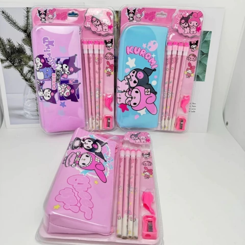 Set de Útiles "Sanrio"