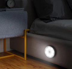 LÁMPARA LED NOCTURNA CON SENSOR DE MOVIMIENTO - comprar online