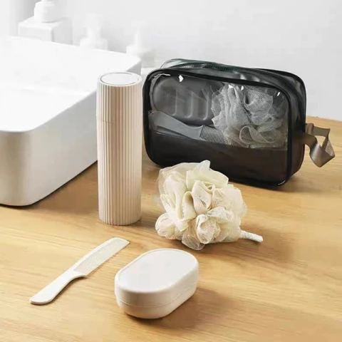 Set x 4 Neceser de Viaje con Accesorios de Baño
