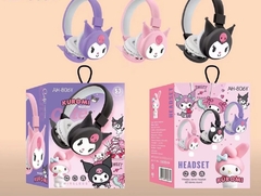 Auricular Bluetooth "Kuromi en internet