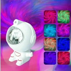 Lámpara astronauta sentado en internet