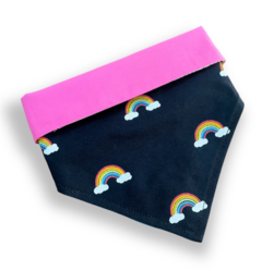 Bandana arco-íris nuvem dupla face rosa para pet