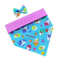 Bandana e laço Baby Shark dupla face rosa para pet