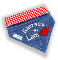 Bandana Barraca do Lambeijo dupla face xadrez vermelha para pet