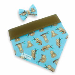 Conjunto bandana bicho-preguiça dupla face marrom e laço