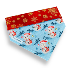 Bandana dupla face com estampa de bonecos de neve e flocos de neve para pets.