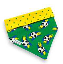 Bandana Brasil bolas de futebol verde para pet