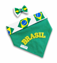 Conjunto bandana Brasil bolinhas dupla face bandeiras e laço
