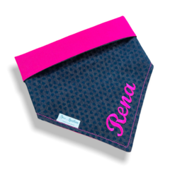 Bandana jeans corações com nome do pet dupla face rosa