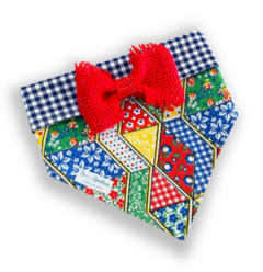 Bandana junina gravatinha xadrez azul para pet