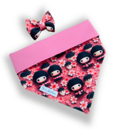 Bandana e laço kokeshi florzinhas dupla face goiaba para pet