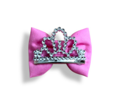 Laço coroa rosa para pets com detalhes brilhantes