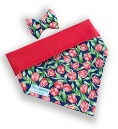 Bandana e laço tulipas dupla face vermelha para pet