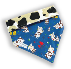 Bandana vaquinha sorridente dupla face malhada para pet