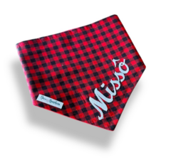 Bandana xadrez vermelha com nome do pet - Doce Bandana