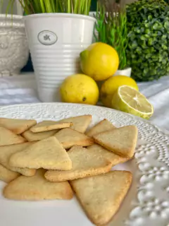 Triangulitos de Limón pi pi bon bon