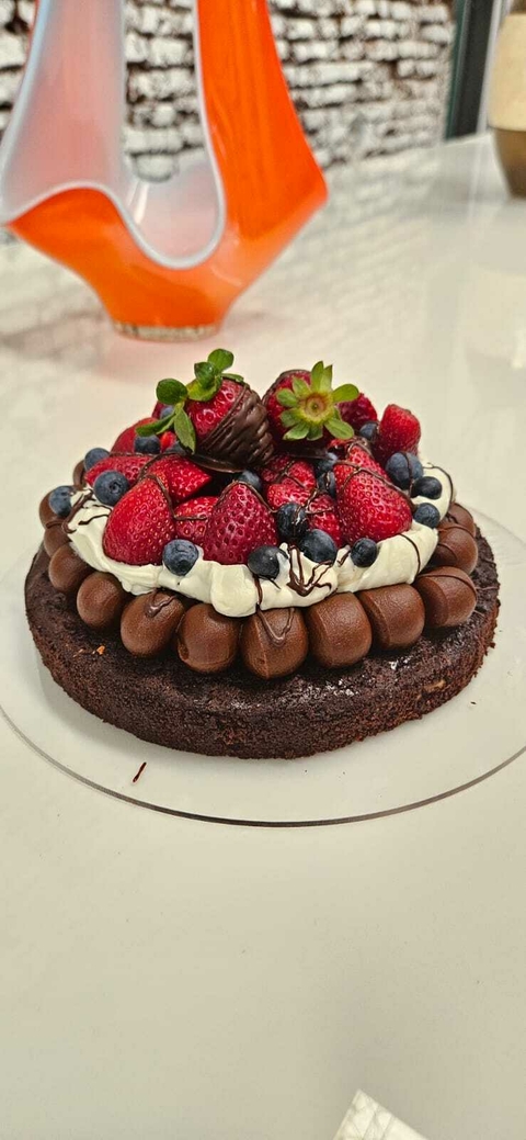 Torta brownie y frutos rojos Grande - comprar online