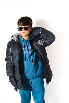 Campera IMPORTADA con piel por dentro de varon EPODSIDLKN (incluye guantes)