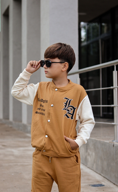 Campera de frisa universitaria "los Angeles" de varon (art.507) - Kids Store