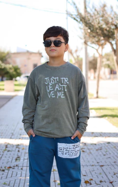 Remera manga larga pre lavada de varon JUST - comprar online
