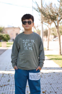 Remera manga larga pre lavada de varon JUST en internet