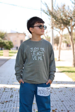 Remera manga larga pre lavada de varon JUST - Kids Store