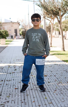 Remera manga larga pre lavada de varon JUST