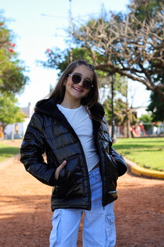 Campera metalizada con bolsillos plaque y piel por dentro de nena - comprar online