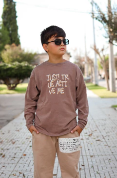 Remera manga larga pre lavada de varon JUST - comprar online