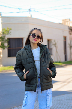 Campera lisa con bolsillos plaque con piel por dentro de nena - comprar online