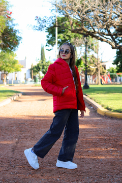Campera lisa con bolsillos plaque con piel por dentro de nena