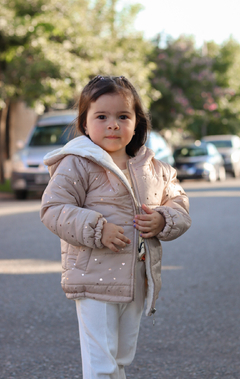 Imagen de Campera de abrigo estampada foil de beba con piel por dentro