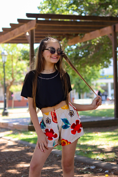 Short de fibrana floreado en internet