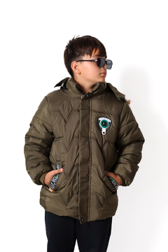 Campera IMPORTADA con aplique de varon con piel por dentro - Kids Store
