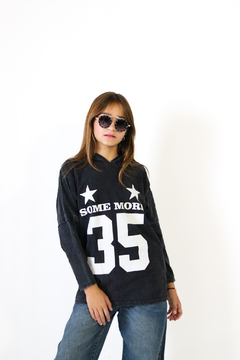 Remera pre lavada unisex con capucha SOME MORE 35 en internet