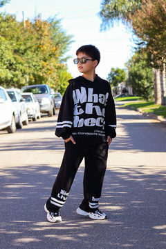 Conjunto WHAT THE HECK de varon en tela darlon importado en internet