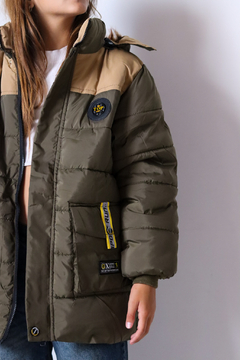 Campera IMPORTADA combinada de NENA con piel por dentro en internet