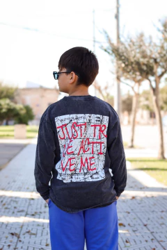 Remera manga larga pre lavada de varon JUST en internet