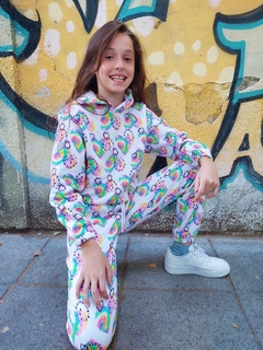 CONJUNTO BATIK CORAZONES ESTAMPADOS DE FRIZA (PANTALON + BUZO) - comprar online