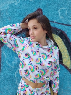 CONJUNTO BATIK CORAZONES ESTAMPADOS DE FRIZA (PANTALON + BUZO) - comprar online