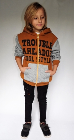 CAMPERA TROUBLE en internet