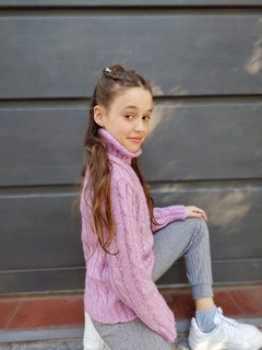 SWEATER POLERA YAZMIN CON OCHITOS FRISADO