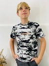 REMERA CAMUFLADA DE ALGODON BRASILERO CON ESTAMPA ENGOMADA ART.204