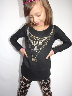 REMERA CON APLIQUES DE DIAMANTES - comprar online