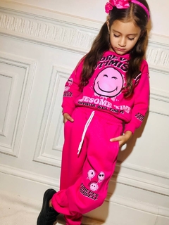 CONJUNTO FRISADO FOREVER EMOJI DE NENA (BUZO + PANTALON) - Kids Store