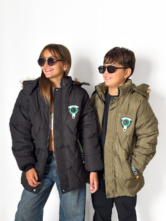 Campera IMPORTADA con aplique de varon con piel por dentro - tienda online